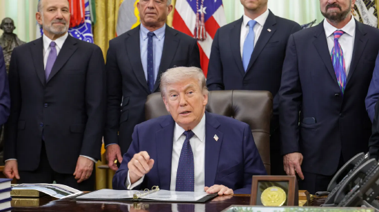 再生元与特朗普达成药品定价协议，免费提供全新耳聋基因疗法